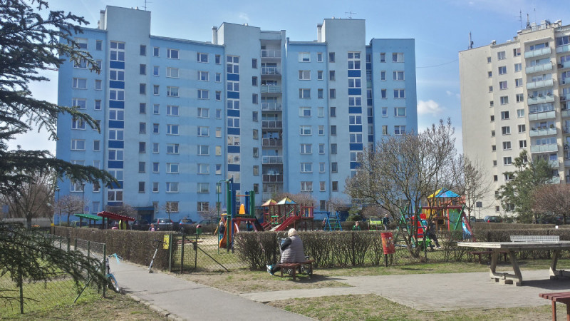 Warsaw Blocks, Space and Playgrounds